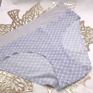 Vince Camuto 2 Pr. Pantie Bundle Size Medium